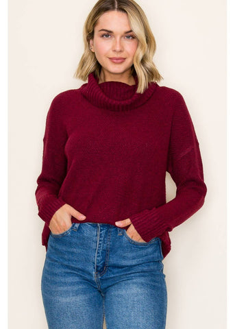 slouchy neck turtleneck burgundy swather is slightly oversized and textured fabric is soft.